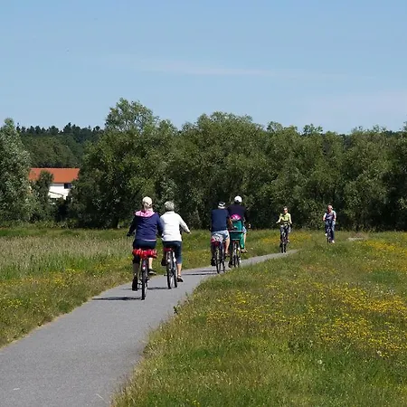 Fischerhaus Gager Boddenblick Semesterbostad Mariendorf (Vorpommern-Rugen)